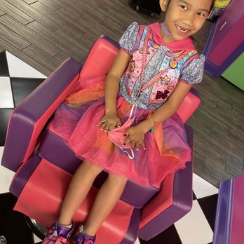 Sharkey's Cuts for Kids - Kids Hair Salons Near Me - Las Vegas, Nevada Sharkey's Cuts for Kids - Kids Hair Salons Near Me - Las Vegas, Nevada