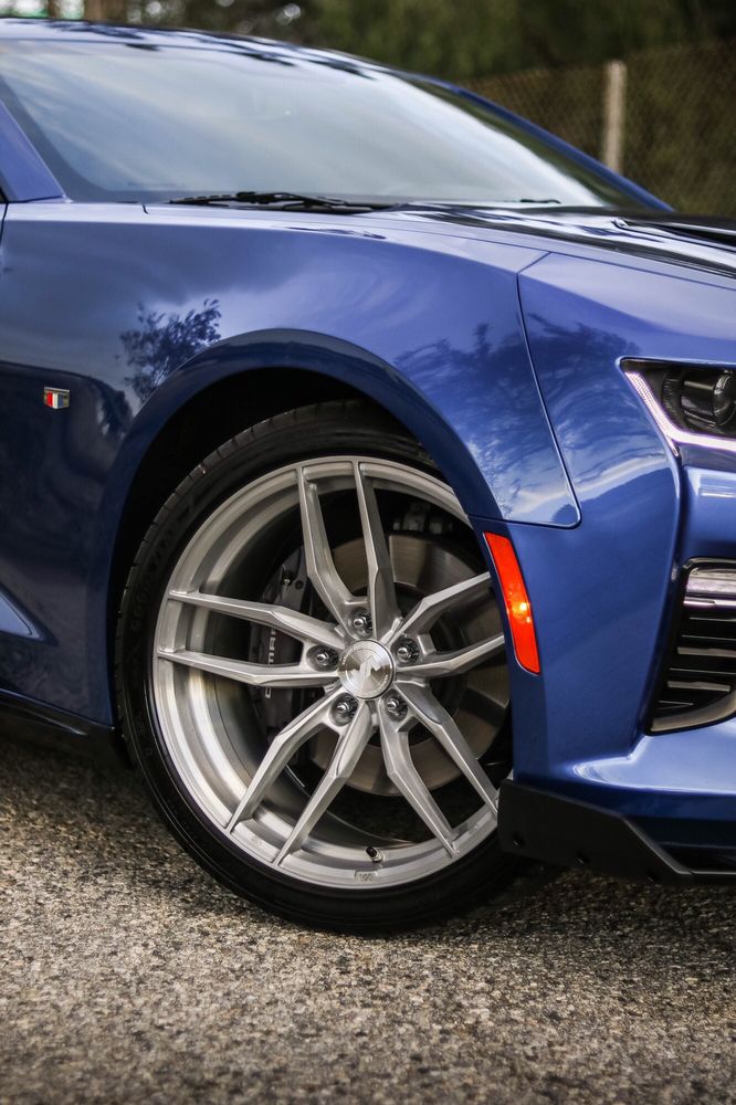 Omars Wheels and Tires, Los Angeles Roadtrippers