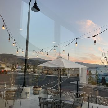 Tahoe Natural Cafe - Outside - Cafes Near Me - Reno, Nevada Tahoe Natural Cafe - Outside - Cafes Near Me - Reno, Nevada