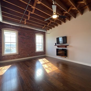 Manders - Living room. All units are slightly different - Property Management Near Me - Dubuque, Iowa Manders - Living room. All units are slightly different - Property Management Near Me - Dubuque, Iowa