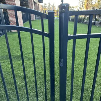 The Winston At Lyndhurst - broken dog gate - Apartments Near Me - Lyndhurst, New Jersey The Winston At Lyndhurst - broken dog gate - Apartments Near Me - Lyndhurst, New Jersey