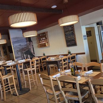 Salumeria 104 - Atlantic Beach - Bar area seating - Italian Near Me - Atlantic Beach, Florida