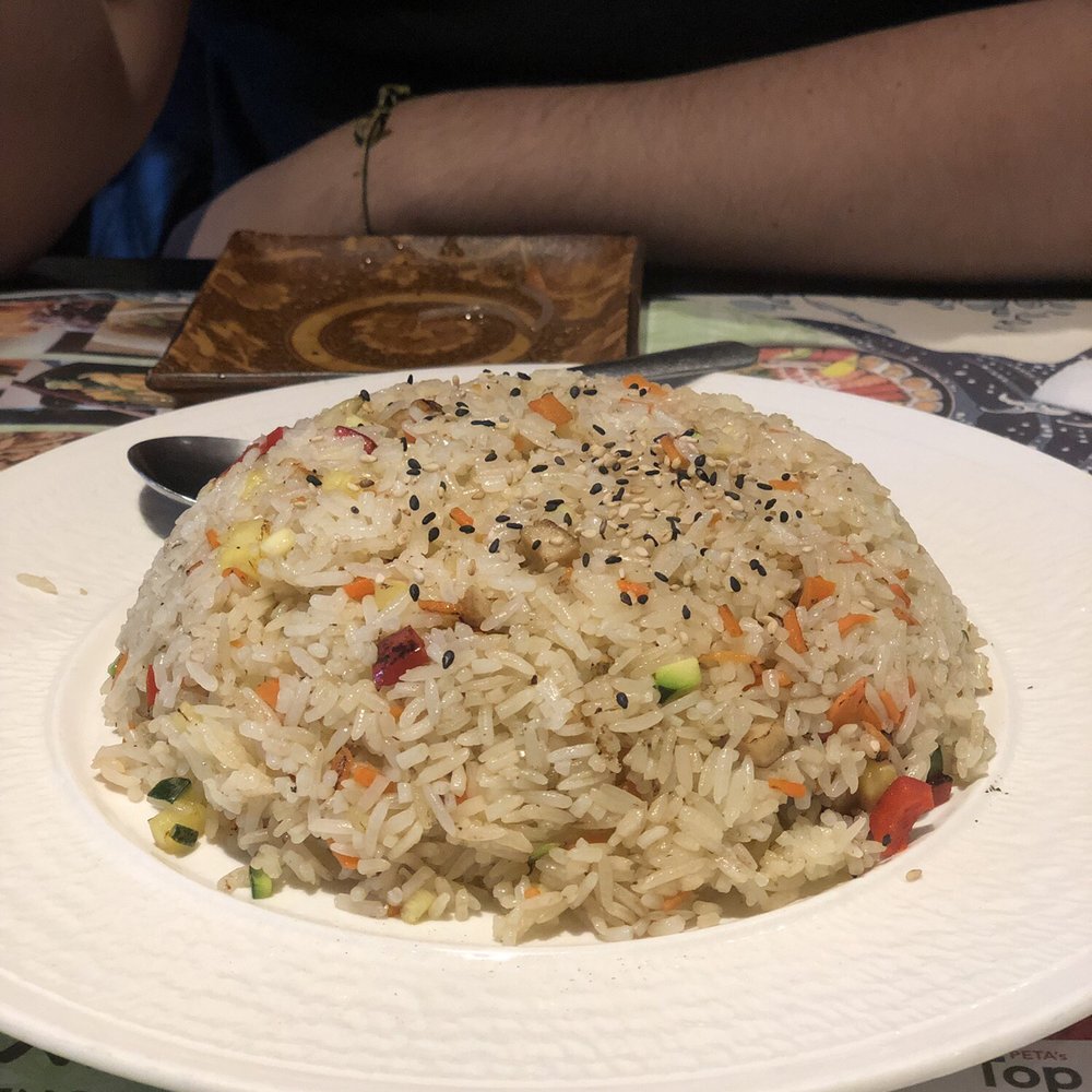 Tenon Vegetarian Cuisine - Pineapple and "chicken" fried rice - Sushi Bars Near Me - Markham, Ontario Tenon Vegetarian Cuisine - Pineapple and "chicken" fried rice - Sushi Bars Near Me - Markham, Ontario