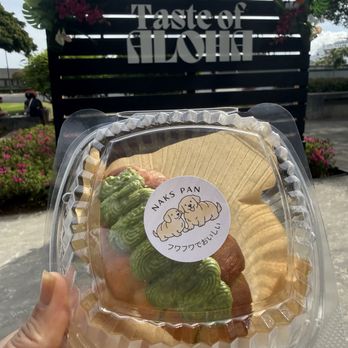 Naks Pan - Matcha Shio Pan - Bakeries Near Me - Honolulu, Hawaii Naks Pan - Matcha Shio Pan - Bakeries Near Me - Honolulu, Hawaii