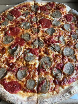 Rocky's Pizzeria & Resturant by null