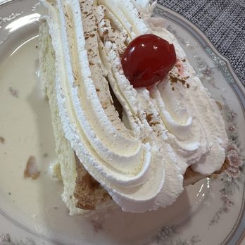 Postres Victoria Coffeehouse - Coffee & Tea Near Me - Alexandria, Virginia