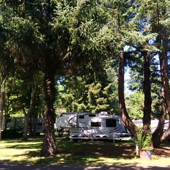 Twin Rivers Vacation Park - RV Parks Near Me - Roseburg, Oregon