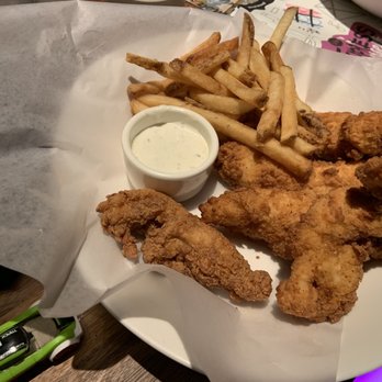 Yard House - New American Near Me - Orlando, Florida