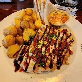 Market Grille Cafe - Mama Mia chicken is good. Try it with rice - Greek Near Me - Las Vegas, Nevada