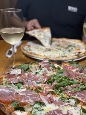 Mister O1 Extraordinary Pizza Lake Mary by null