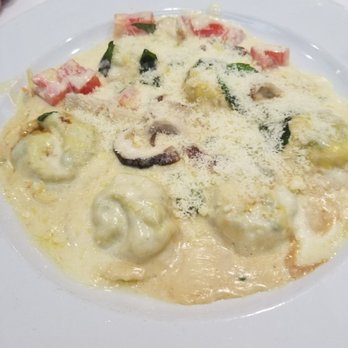 Basilico Ristorante - Spinach and Ricotta Ravioli w a Mushroom sauce - Italian Near Me - Doral, Florida Basilico Ristorante - Spinach and Ricotta Ravioli w a Mushroom sauce - Italian Near Me - Doral, Florida
