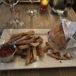 G’s Restaurant - G's Burger