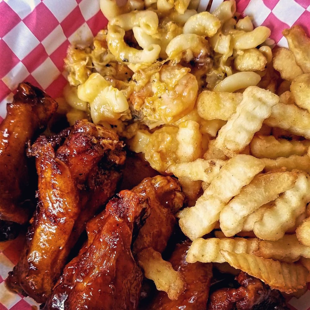 On Thyme Restaurant - BBQ Chicken Wings + Seafood Mac and cheese + Crinkle Fries - Food Trucks Near Me On Thyme Restaurant - BBQ Chicken Wings + Seafood Mac and cheese + Crinkle Fries - Food Trucks Near Me