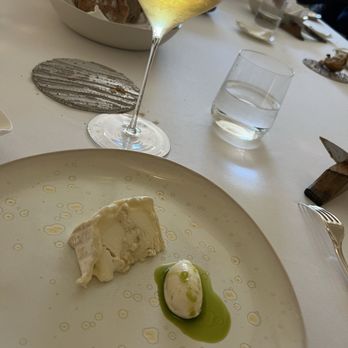 Champagne Ruinart - Wineries Near Me - Reims, 51