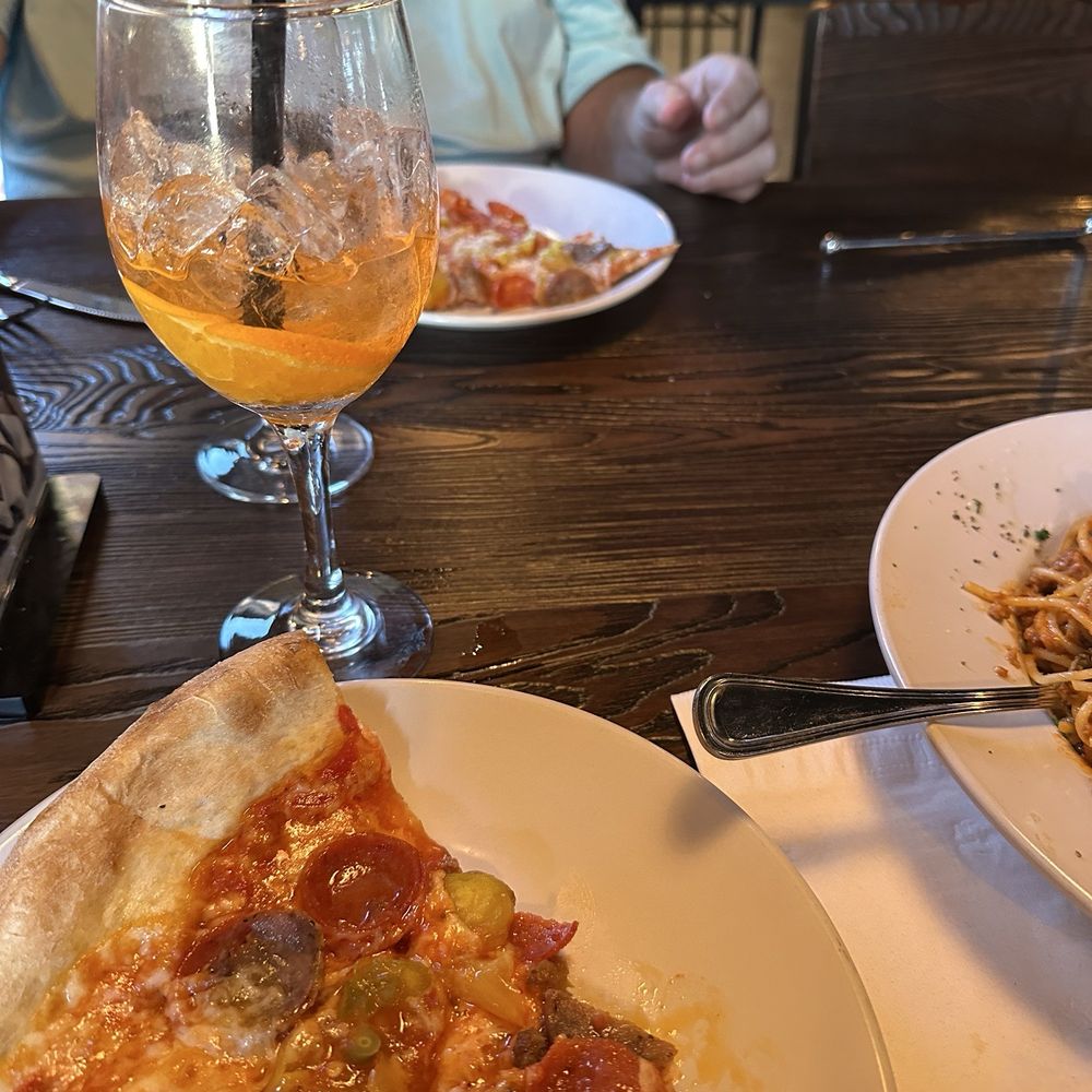 Bronx House Pizza - Big Al large pie good crust - Italian Near Me - St. Augustine, Florida