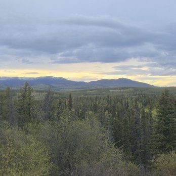 Hidden Valley Bed & Breakfast - Sunset View - Bed & Breakfast Near Me - Whitehorse, Yukon