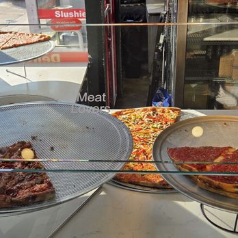 Nick's Pizza South Beach - Pizza Near Me - Miami Beach, Florida