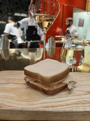 é by José Andrés by null