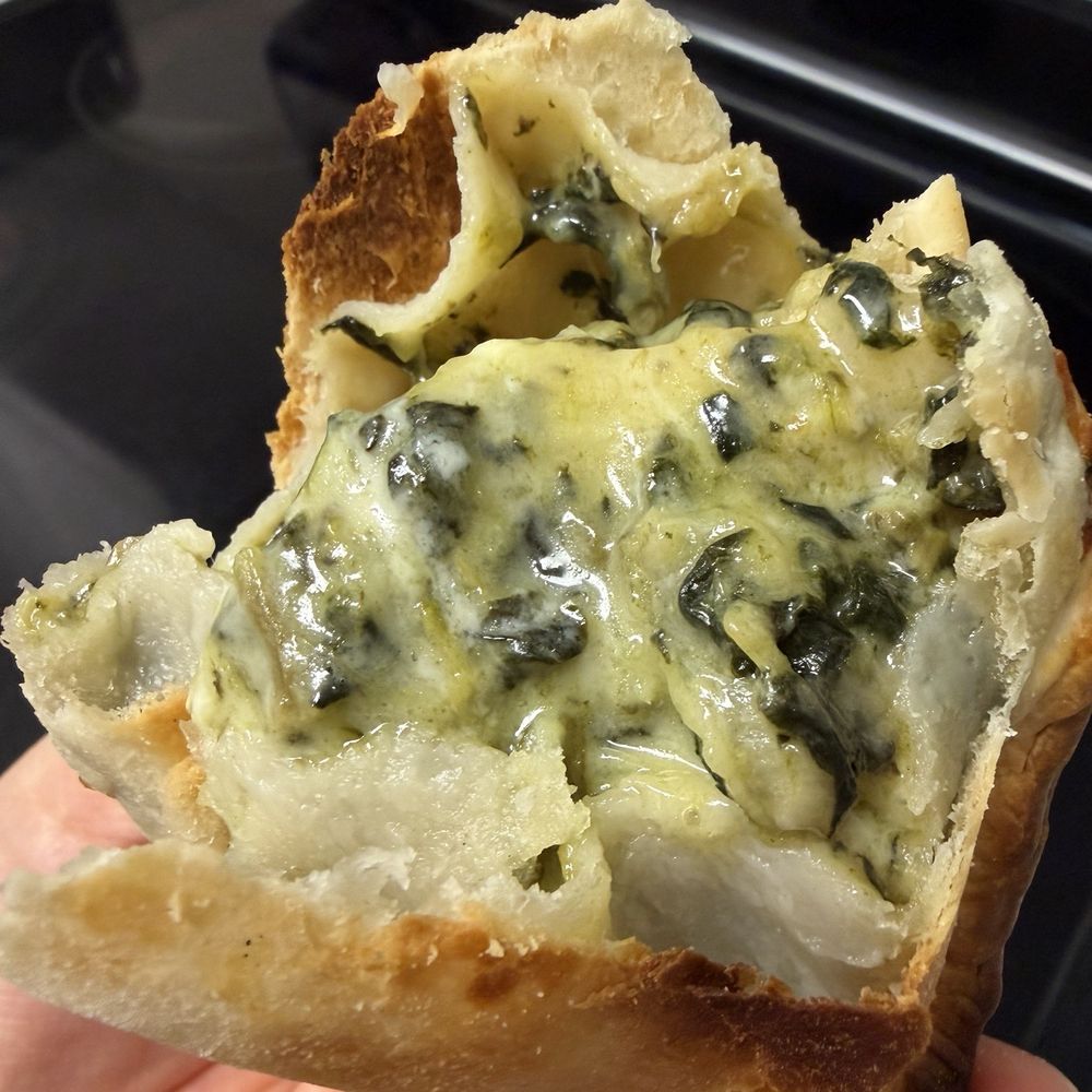Venga Empanadas - Fresh Spinach Empanada - Empanadas Near Me - San Francisco, California Venga Empanadas - Fresh Spinach Empanada - Empanadas Near Me - San Francisco, California