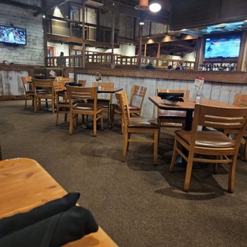 Black Angus Steakhouse - Dining area - Steakhouses Near Me - Burbank, California