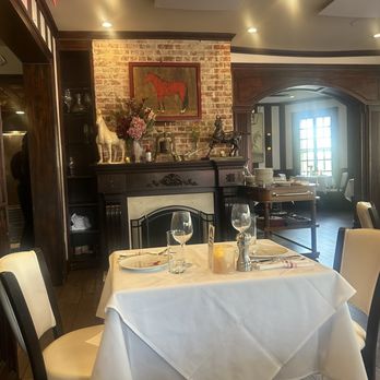Red Horse Steakhouse by David Burke - Inside - Steakhouses Near Me - Rumson, New Jersey