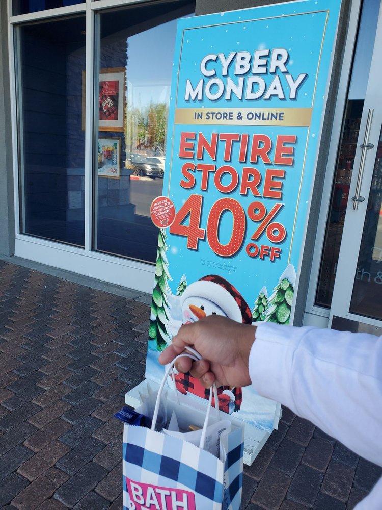 BATH & BODY WORKS Updated August 2024 50 Photos & 29 Reviews 6578