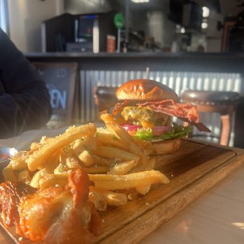 Dannys Corner Kitchen - Wing & bacon burger - Burgers Near Me - Tarzana, California Dannys Corner Kitchen - Wing & bacon burger - Burgers Near Me - Tarzana, California