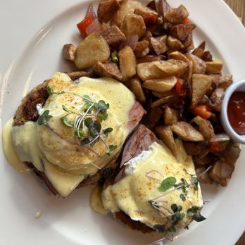 Cecilia - Eggs Benedict - Breakfast & Brunch Near Me - Vancouver, Washington Cecilia - Eggs Benedict - Breakfast & Brunch Near Me - Vancouver, Washington
