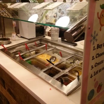 Class 302 Tea Cafe - Boba toppings station. Egg pudding was great! - Taiwanese Near Me - Irvine, California