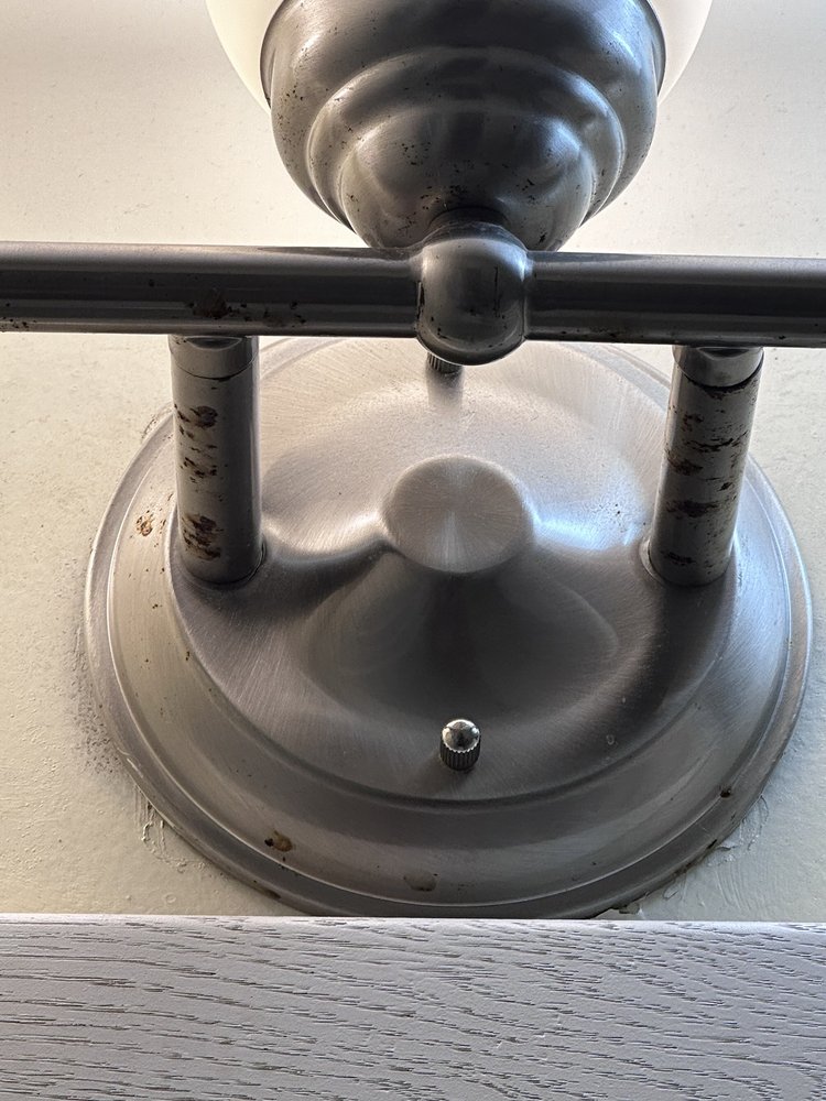 LAMPLIGHTER INN Updated June 2024 47 Photos & 40 Reviews 40 N Ave