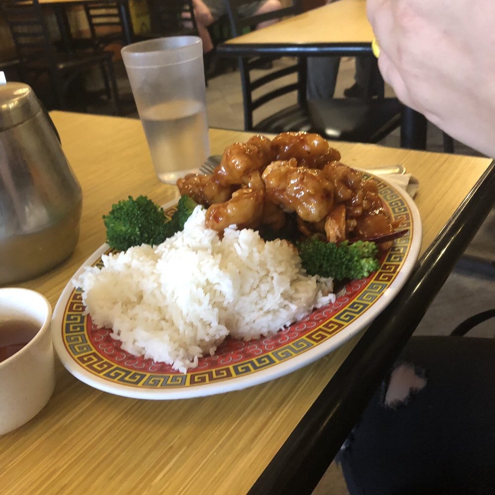 Foo Luck - Lunch Specials here are large Orange Chicken White Rice Egg roll and we had large soups $8 - Chinese Near Me - Commack, New York Foo Luck - Lunch Specials here are large Orange Chicken White Rice Egg roll and we had large soups $8 - Chinese Near Me - Commack, New York