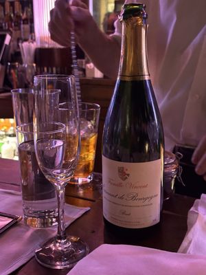 Raoul's by null