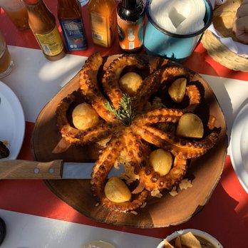 La Corriente Cevichería Nais - pulpo - Seafood Near Me - Tijuana, BCN