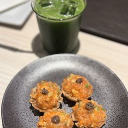 Matsunori Handroll Bar - Salmon cups and iced matcha tea