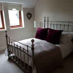 11 Talbot Court