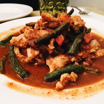 Sisters Thai - Pad Pik Khing with chicken. - Thai Near Me - Fairfax, Virginia Sisters Thai - Pad Pik Khing with chicken. - Thai Near Me - Fairfax, Virginia