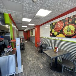 Oles Supreme Mexican - Inside seating