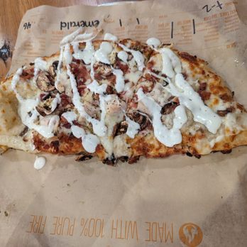 Blaze Pizza - Bacon, Chicken with white sauce. - Pizza Near Me - Anaheim, California Blaze Pizza - Bacon, Chicken with white sauce. - Pizza Near Me - Anaheim, California