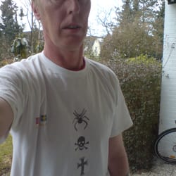 Hans-Otto Noesselt - Die Verarschung auf dem T-Shirt hat nix mit Nösselt Fahrrädern zu tuen.