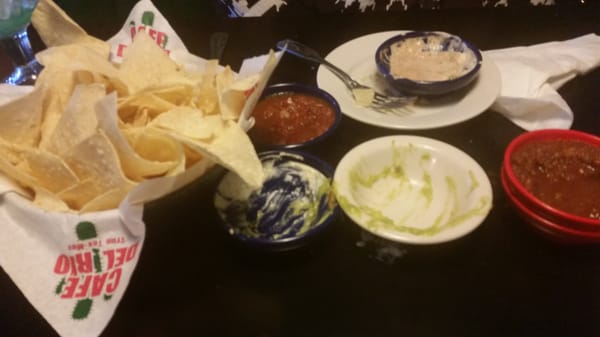 Cafe Del Rio by null