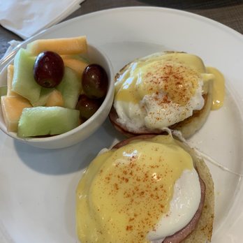 The Jagged Fork - Classic Benny - Breakfast & Brunch Near Me - Rochester Hills, Michigan The Jagged Fork - Classic Benny - Breakfast & Brunch Near Me - Rochester Hills, Michigan