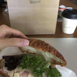 Café Bazin - Breakfast croissant and a latte
