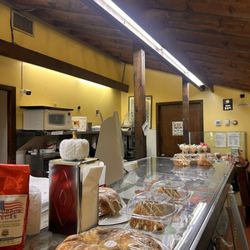 McFarlan Bake Shop