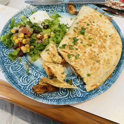 Gran Robbie’s - Chicken Quesadilla