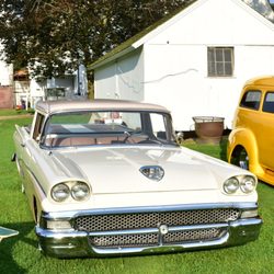 Fish Family Farm - Cruise Night 8/2024