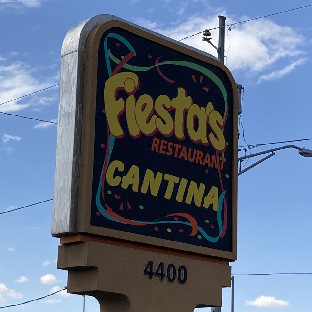 a sign for a mexican restaurant a sign for a mexican restaurant