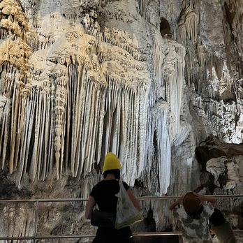 Lake Shasta Caverns - Amazing - Landmarks & Historical Buildings Near Me - Lakehead, California