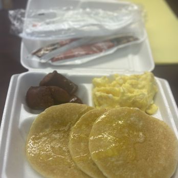 Master Chef - Pancake Breakfast with smoked sausage - Breakfast & Brunch Near Me - Amite, Louisiana