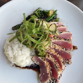Twigs Bistro and Martini Bar - Ahi plate - New American Near Me - Spokane, Washington