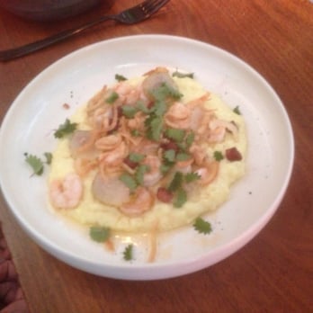 Community Table - Shrimp & Grits - New American Near Me - Washington, Connecticut Community Table - Shrimp & Grits - New American Near Me - Washington, Connecticut